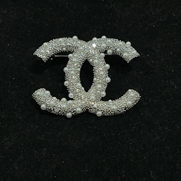 Fashion Jewelry Jewelry - Fashion Jewelry Stamped Silver Pearl Brooch